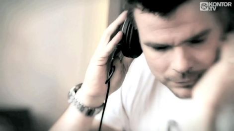atb-could-you-believe-headphones-2.jpg